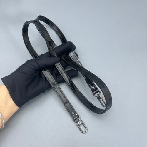 Louis Vuitton Alma BB Vernis Black