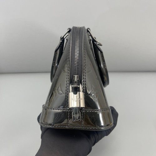 Louis Vuitton Alma BB Vernis Black
