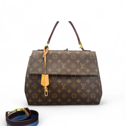 Louis Vuitton Cluny Mm Monogram Brown