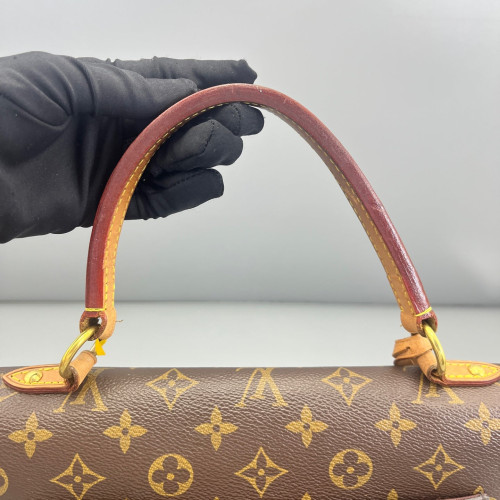 Louis Vuitton Cluny Mm Monogram Brown