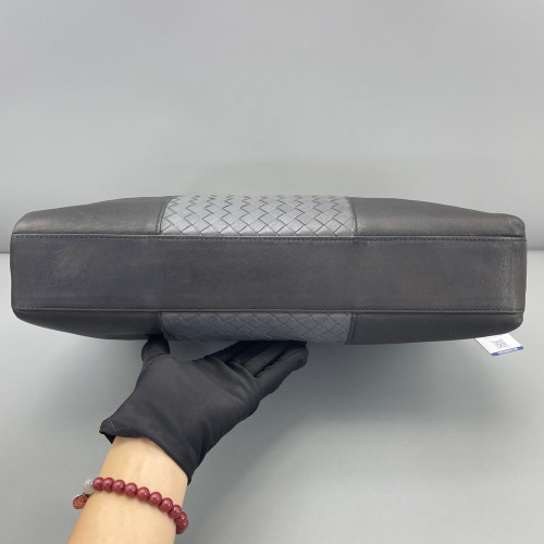 Bottega Veneta Intrecciato Briefcase Standard Calfskin Intrecciato Dark Grey Grey
