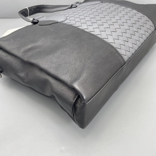 Bottega Veneta Intrecciato Briefcase Standard Calfskin Intrecciato Dark Grey Grey