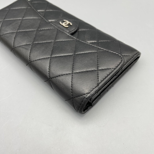Chanel Quilted Yen Wallet Lambskin Black Chanel Quilted Yen Wallet Lambskin Black