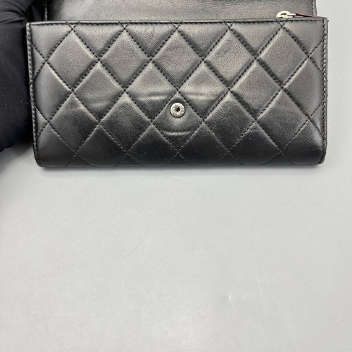 Chanel Quilted Yen Wallet Lambskin Black Chanel Quilted Yen Wallet Lambskin Black