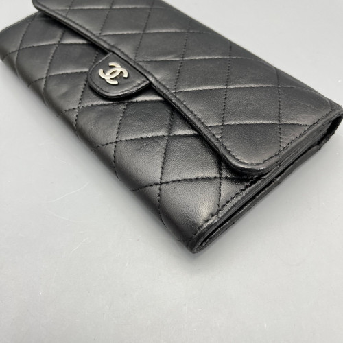 Chanel Quilted Yen Wallet Lambskin Black Chanel Quilted Yen Wallet Lambskin Black