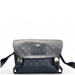 Louis Vuitton Voyager Messenger Monogram Eclipse Black