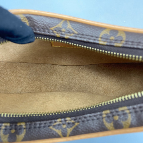 Louis Vuitton Loop Monogram Brown