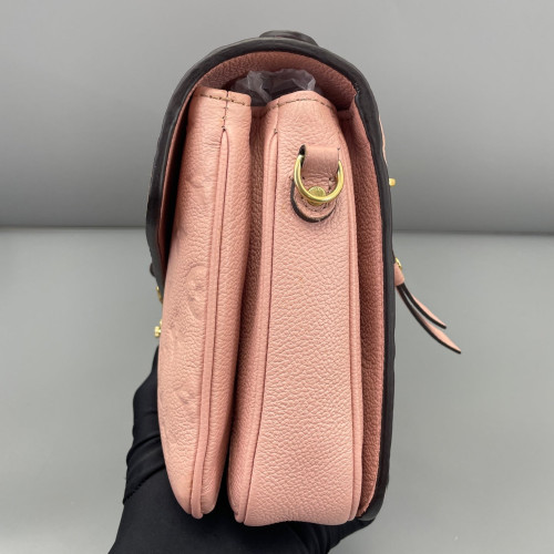 Louis Vuitton Pochette Metis Monogram Empreinte Pink Louis Vuitton Pochette Metis Monogram Empreinte Pink
