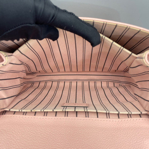 Louis Vuitton Pochette Metis Monogram Empreinte Pink Louis Vuitton Pochette Metis Monogram Empreinte Pink
