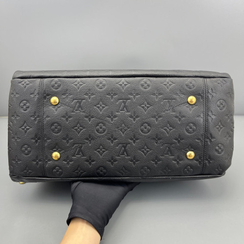 Louis Vuitton Artsy MM Monogram Empreinte Black