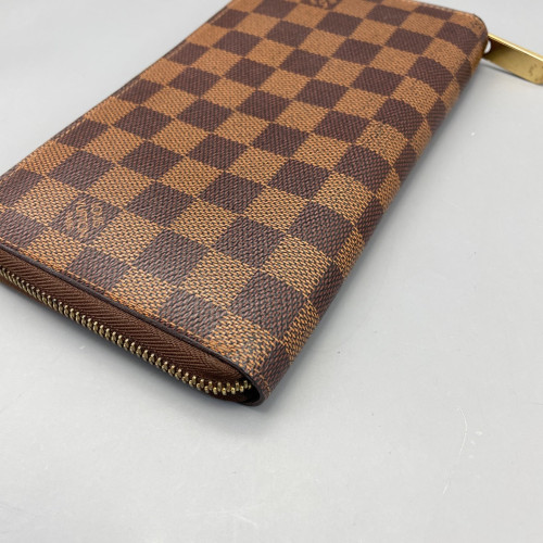Louis Vuitton Zippy Organizer Damier Ebene Brown