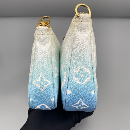 Louis Vuitton Multi Pochette Accessories Monogram Giant Blue White
