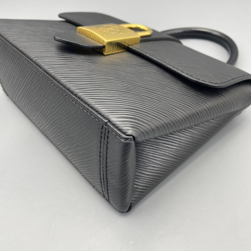 Louis Vuitton Locky BB Epi Black Louis Vuitton Locky BB Epi Black
