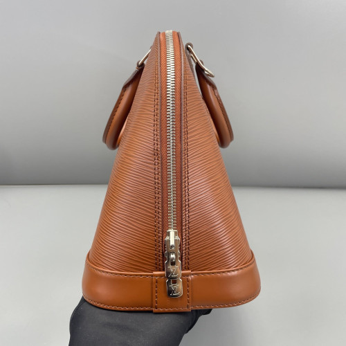 Louis Vuitton Alma MM Epi Brown