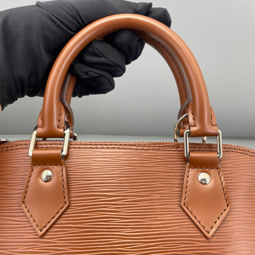Louis Vuitton Alma MM Epi Brown