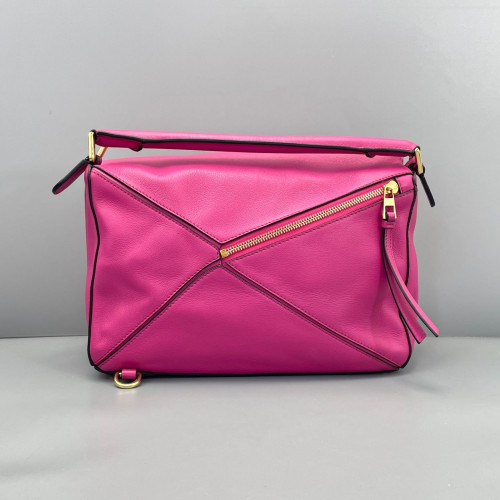 Loewe Medium Puzzle Grained Calfskin Magenta Loewe Medium Puzzle Grained Calfskin Magenta