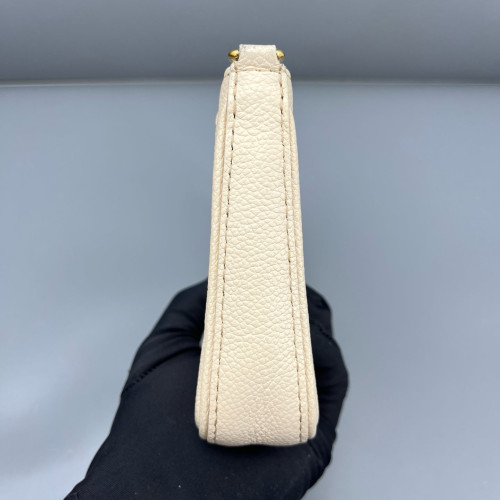 Louis Vuitton Easy Pouch On Strap Monogram Empreinte White