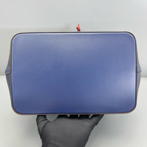 Louis Vuitton Neonoe MM Epi Blue