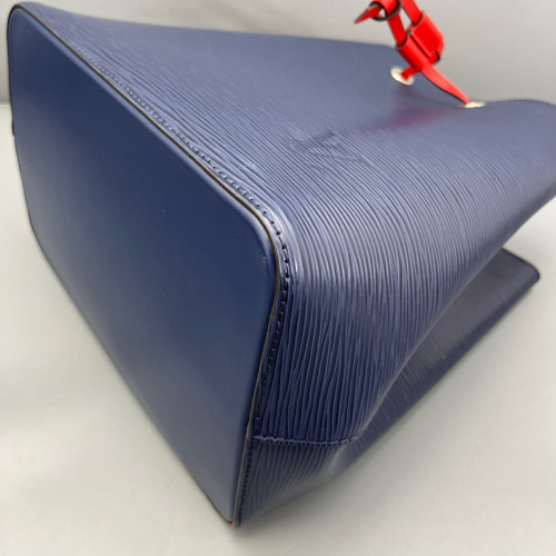 Louis Vuitton Neonoe MM Epi Blue