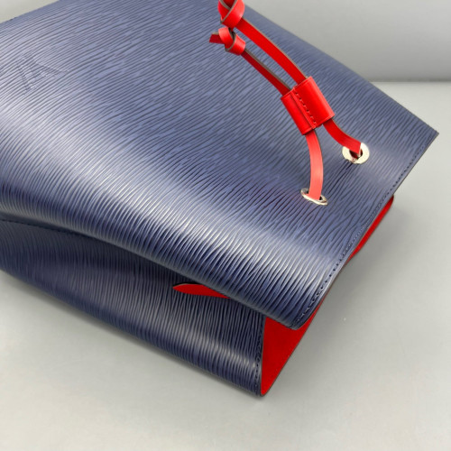 Louis Vuitton Neonoe MM Epi Blue