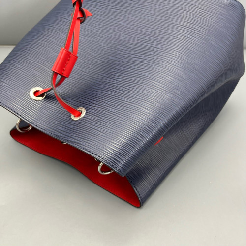 Louis Vuitton Neonoe MM Epi Blue