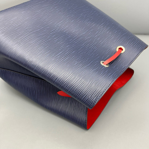 Louis Vuitton Neonoe MM Epi Blue
