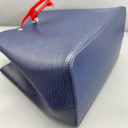 Louis Vuitton Neonoe MM Epi Blue