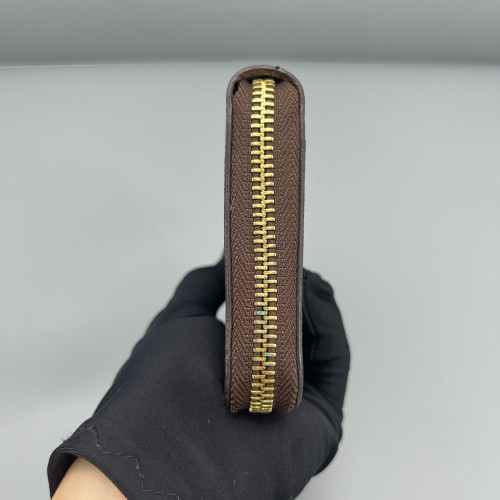 Louis Vuitton Zippy Wallet Monogram Brown