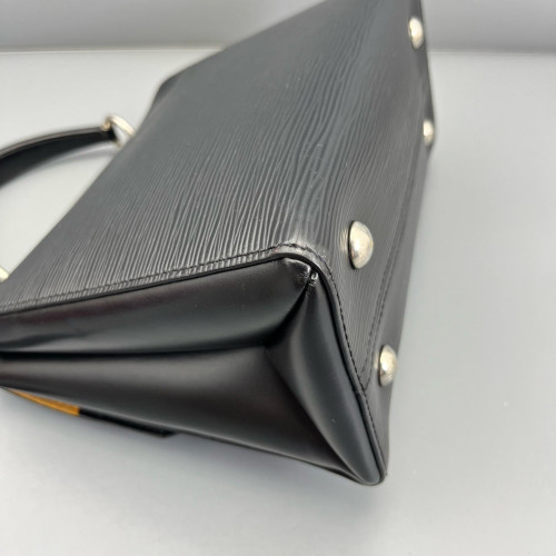 Louis Vuitton Grenelle PM Epi Black