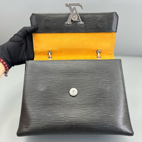 Louis Vuitton Grenelle PM Epi Black