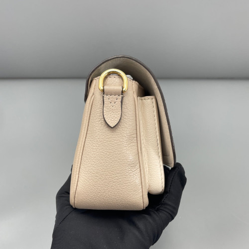 Louis Vuitton Lockme Tender Vernis White