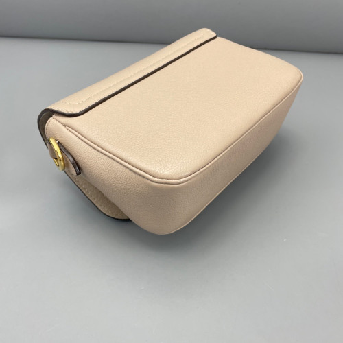 Louis Vuitton Lockme Tender Vernis White