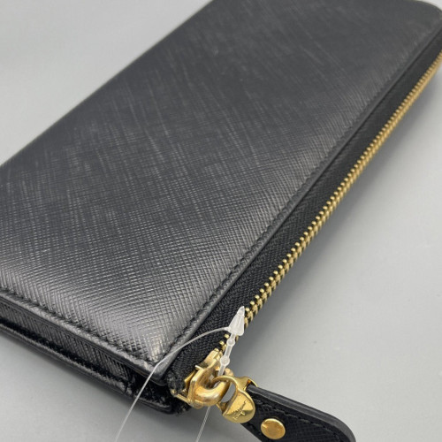 Salvatore Ferragamo Continental Wallet Saffiano Calfskin Black Salvatore Ferragamo Continental Wallet Saffiano Calfskin Black