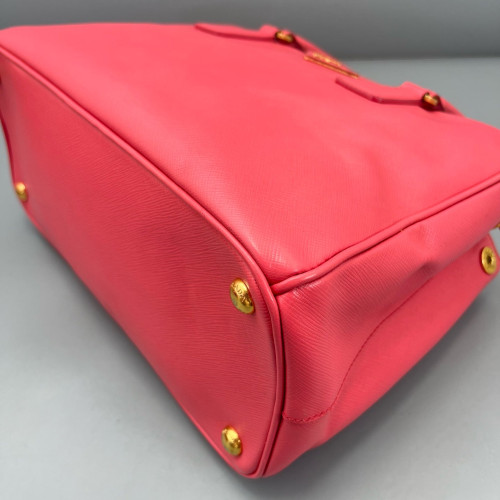 Prada Galleria Tote Saffiano Calfskin Fuchsia Prada Galleria Tote Saffiano Calfskin Fuchsia