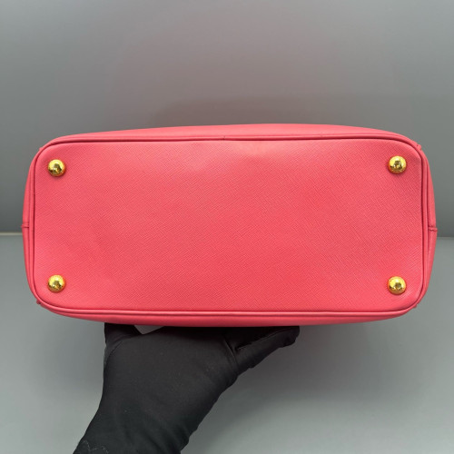 Prada Galleria Tote Saffiano Calfskin Fuchsia Prada Galleria Tote Saffiano Calfskin Fuchsia