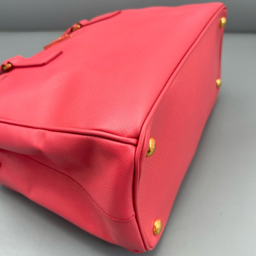 Prada Galleria Tote Saffiano Calfskin Fuchsia Prada Galleria Tote Saffiano Calfskin Fuchsia