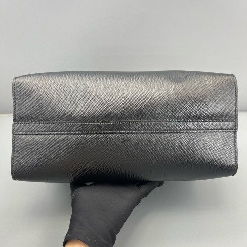Prada Large Monochrome Tote Saffiano Calfskin Black