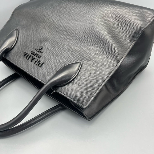 Prada Large Monochrome Tote Saffiano Calfskin Black