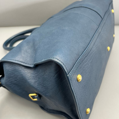 Yves Saint Laurent Medium Cabas Chyc Calfskin Blue Yves Saint Laurent Medium Cabas Chyc Calfskin Blue