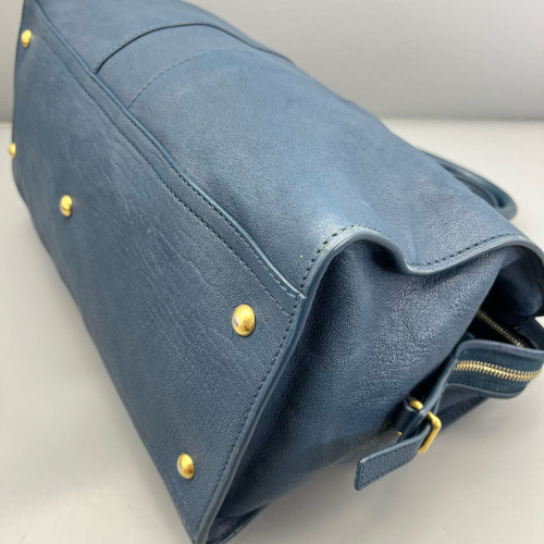 Yves Saint Laurent Medium Cabas Chyc Calfskin Blue Yves Saint Laurent Medium Cabas Chyc Calfskin Blue