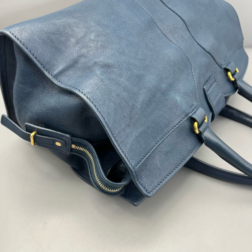 Yves Saint Laurent Medium Cabas Chyc Calfskin Blue Yves Saint Laurent Medium Cabas Chyc Calfskin Blue