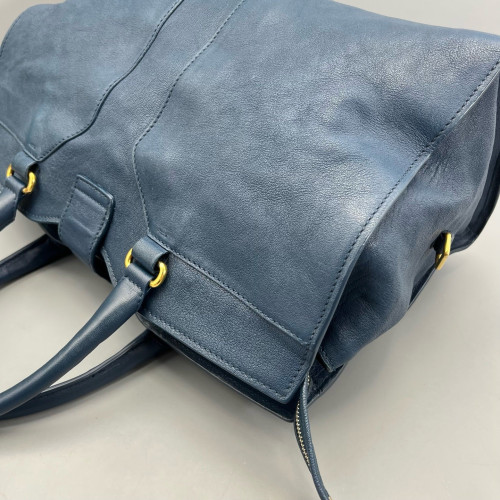 Yves Saint Laurent Medium Cabas Chyc Calfskin Blue Yves Saint Laurent Medium Cabas Chyc Calfskin Blue