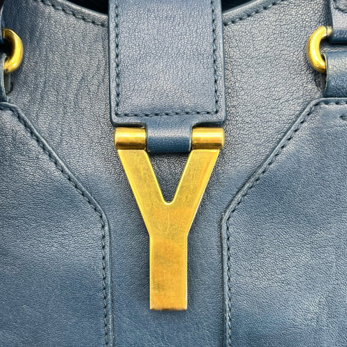 Yves Saint Laurent Medium Cabas Chyc Calfskin Blue Yves Saint Laurent Medium Cabas Chyc Calfskin Blue
