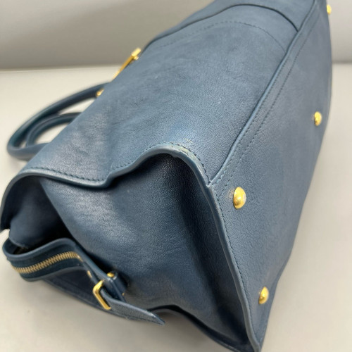 Yves Saint Laurent Medium Cabas Chyc Calfskin Blue Yves Saint Laurent Medium Cabas Chyc Calfskin Blue