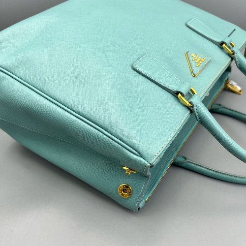 Prada Medium Galleria Double Zip Tote Saffiano Calfskin Light Blue Prada Medium Galleria Double Zip Tote Saffiano Calfskin Light Blue