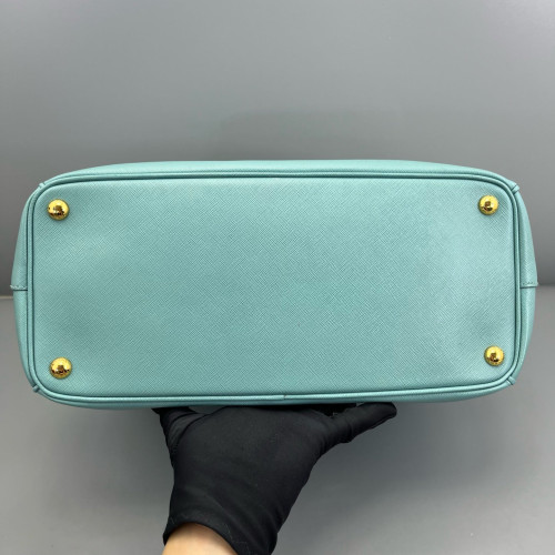 Prada Medium Galleria Double Zip Tote Saffiano Calfskin Light Blue Prada Medium Galleria Double Zip Tote Saffiano Calfskin Light Blue