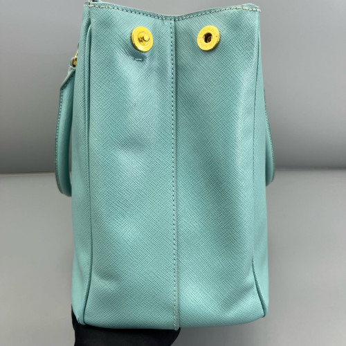 Prada Medium Galleria Double Zip Tote Saffiano Calfskin Light Blue Prada Medium Galleria Double Zip Tote Saffiano Calfskin Light Blue