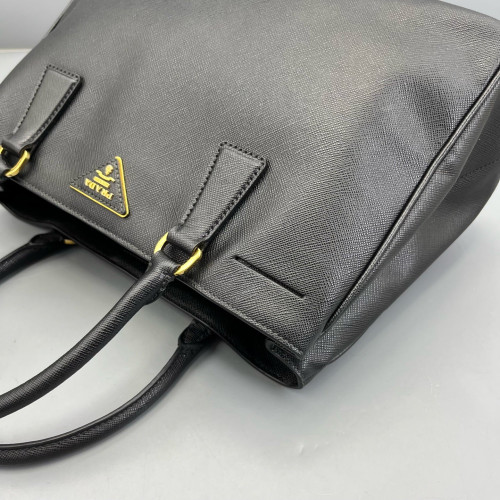 Prada Medium Galleria Double Zip Tote Saffiano Calfskin Black Prada Medium Galleria Double Zip Tote Saffiano Calfskin Black