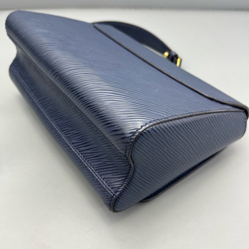 Louis Vuitton Twist MM Epi Blue