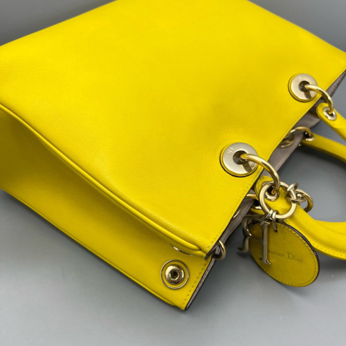 Dior Medium Diorissimo Tote Calfskin Yellow